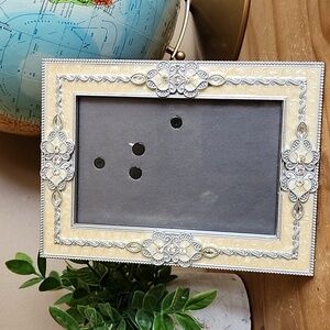 Vintage Ornate Cream and Silver Photo Frame